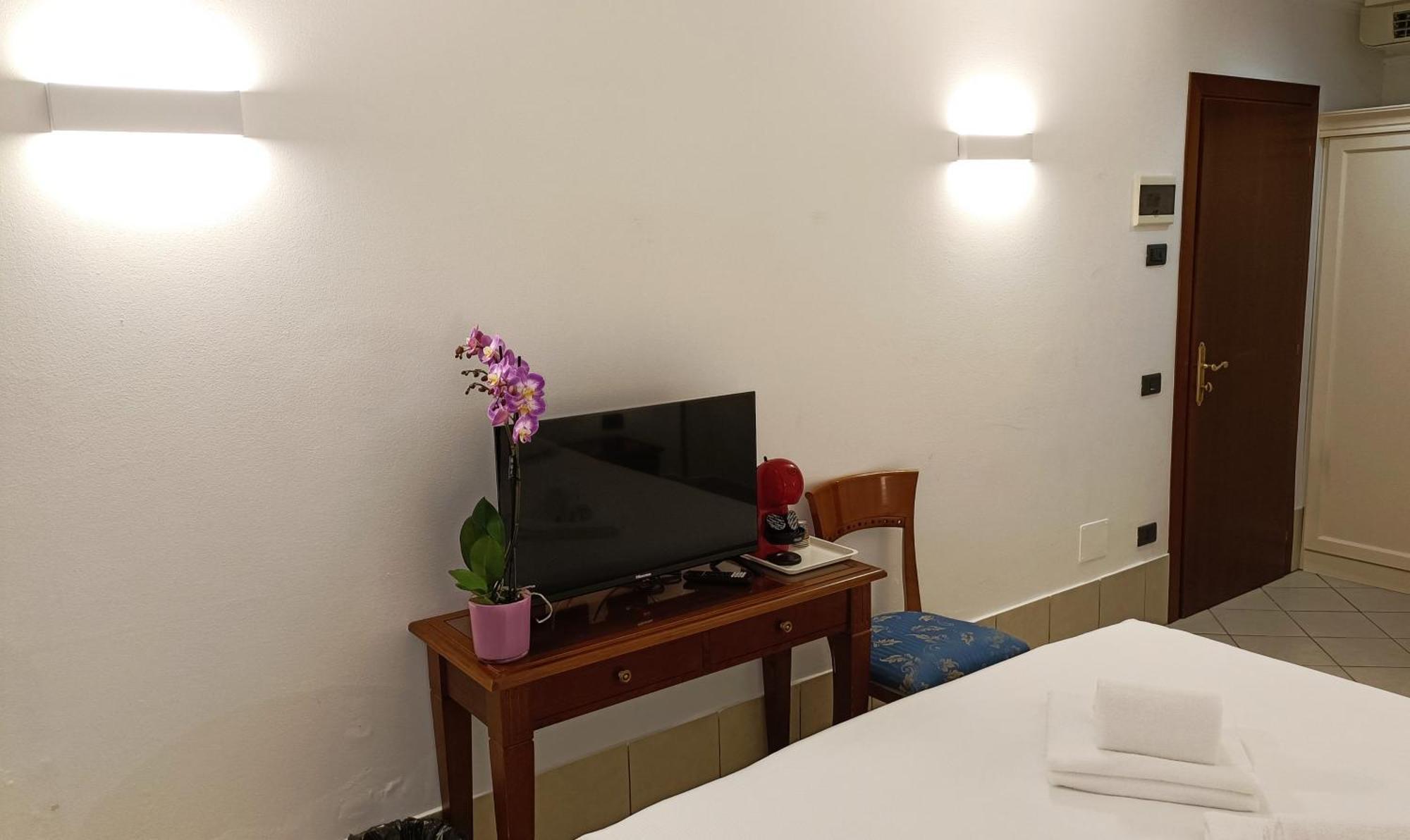 Alloggi Marinella Guest house *